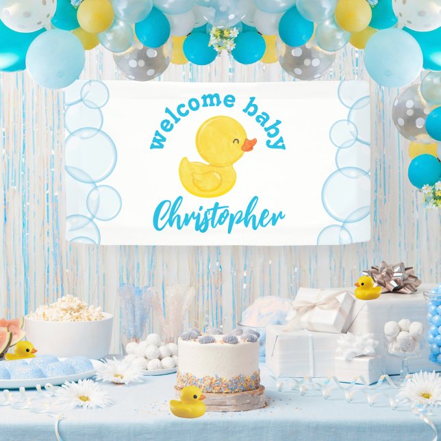 Lona Bandera de vinilo colgante con nombre de bebé de b (Welcome Baby Name Rubber Duck Hanging Vinyl Baby Shower Banner in White)