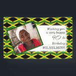 Lona BANDERA JAMAICA 90th Birthday Any Age Photo<br><div class="desc">Elegante cartel de fotos de cualquier edad de JAMAICA FLAG 90th Birthday que muestra un patrón de azulejos de la bandera de JAMAICA. Personalizar tu edad, celebración y nombre. También es adecuado para otros cumpleaños o aniversarios significativos, simplemente cambiando los 90 a la edad que usted necesita. En la colección...</div>