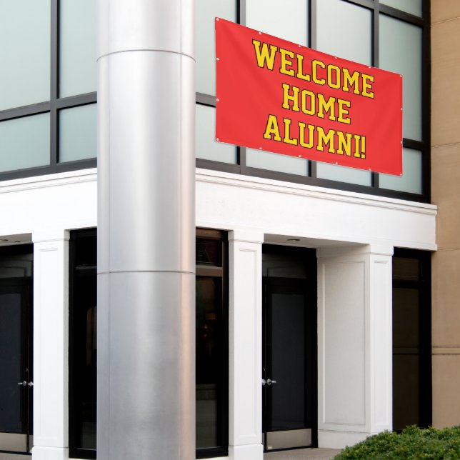 Lona Banner de bienvenida para estudiantes de segundo a (Edificio exterior)