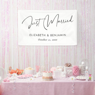 Lona Banner 'Just Married' de escritura moderna - Perso