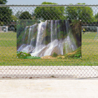Lona Beautiful waterfall in Cuba. 