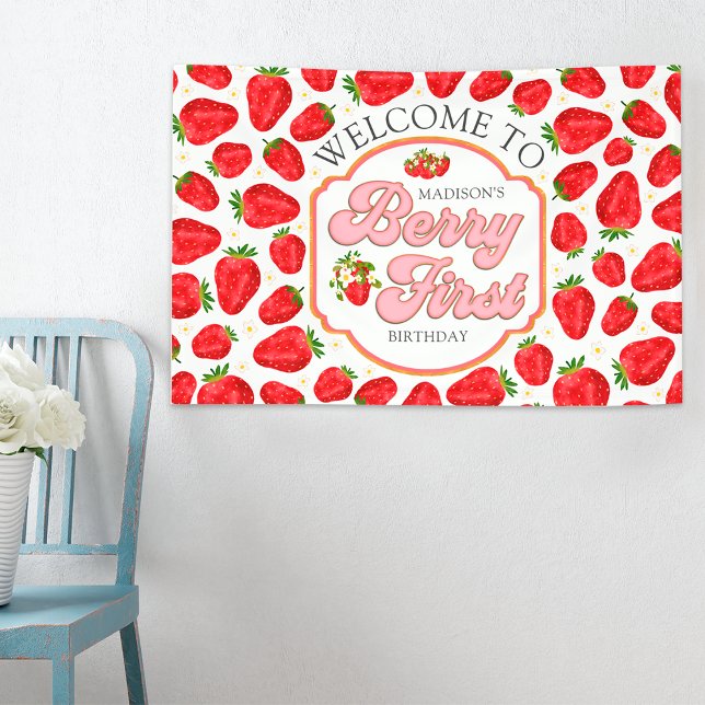 Lona Berry First Strawberry Welcome Birthday Banner (Subido por el creador)