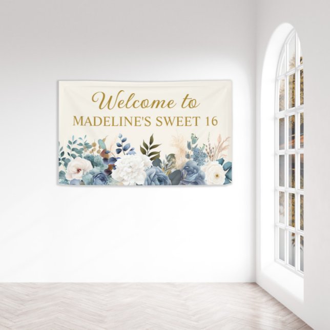 Lona Bienvenida a Sweet 16 de flores blancas y azul pol (Subido por el creador)