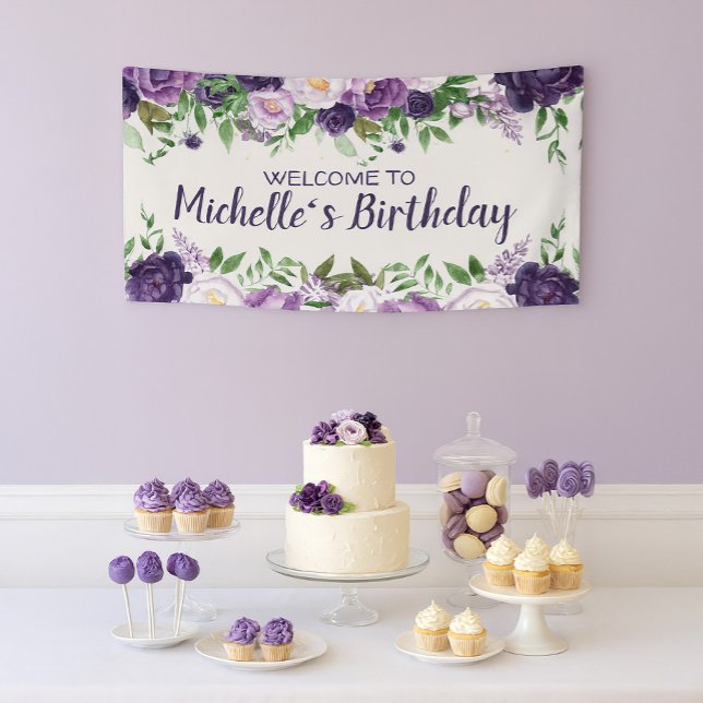 Lona Bienvenida al cumpleaños de las mujeres moradas co (Purple floral birthday banner customizable with your own text.)