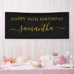 Lona Black and Gold 30th Birthday Girly Signature Name<br><div class="desc">Crea tu propio banner personalizado de cumpleaños feliz para su cumpleaños. Personalizar el estilo de escritura de caligrafía escrita a mano y el tamaño del nombre de la firma según sea necesario. Cambiar el tipo de letra y el color de la sombra. Aumentar el tamaño de letra para nombres más...</div>