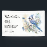 Lona Blue Jay Bird Floral Springtime 40th Birthday Name<br><div class="desc">Cartel de la fiesta de cumpleaños de las mujeres personalizados con la pintura de un bello Jay azul sentado entre flores en las ramas de un árbol. Personalizado con el nombre y la edad del invitado de honor. Contáctame para obtener ayuda con tus personalizaciones o para solicitar productos adicionales de...</div>