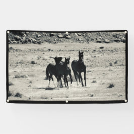 LONA CABALLOS SALVAJES DE BANNER DE UTAH CON GRUPOS