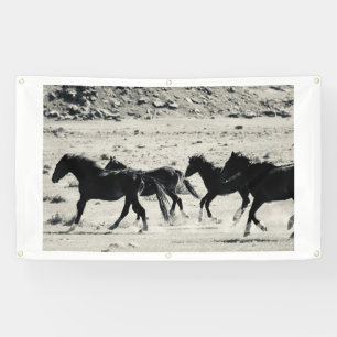 LONA CABALLOS SALVAJES DE BANNER DE UTAH CON GRUPOS