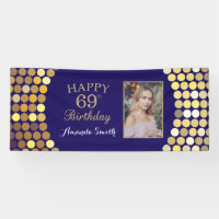 Cartel de feliz cumpleaños número 69. Foto de oro 