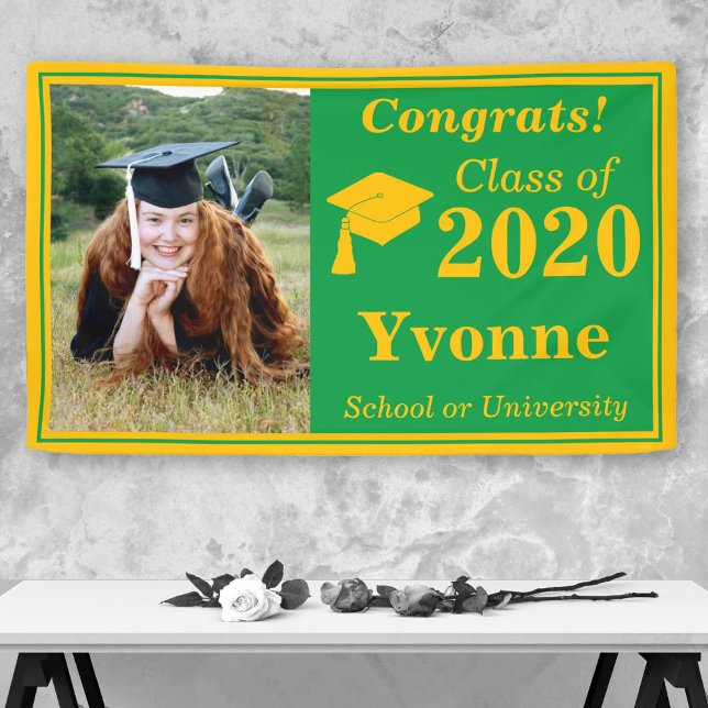 Lona Clase de Oro Verde Una Foto de 2024 Graduación (Subido por el creador)
