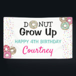 Lona Cute Donut Grove Up Kids Birthday Fiesta<br><div class="desc">Bonito cartel de la fiesta de cumpleaños 'no crezcas' para todos los amantes de los dulces dientes. Con un fondo de rociado,  deliciosas donuts y una plantilla moderna de celebración de cumpleaños que es fácil de modificar.</div>