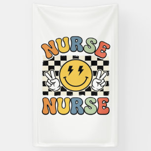 Lona Diseño de camisa a cuadros sonriente de enfermera