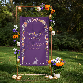 Lona El conejo floral de Pascua Somebunny tiene un cump