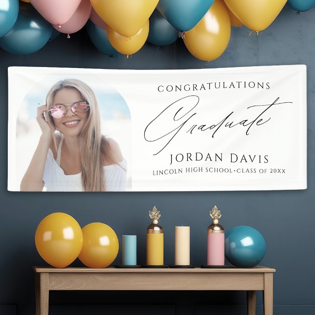 Lona Elegante y simple fiesta de graduación de fotos de (Simple Elegant Script Photo Graduation Party Banner)