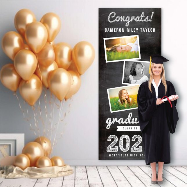 Lona Esbozo del tablero 2025 3 Partido de graduación de (2024 Black Chalkboard & White Sketch 3 Photo Graduation Party Banner @ www.zazzle.com/color_therapy)