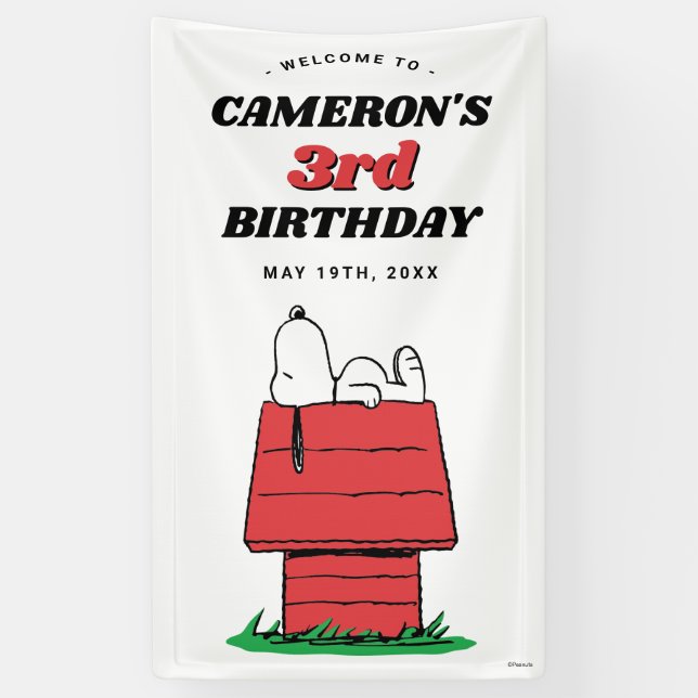 Lona Estandarte de cumpleaños de la casa de Snoopy (Vertical)