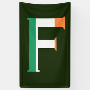 Lona F Monograma colocado sobre la bandera irlandesa (v