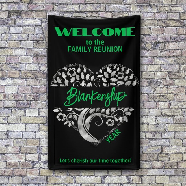 Lona Familia personalizado Reunión Árbol de arte del co (Welcome the family with a silver heart tree on a black and green vertical format reunion banner.
)