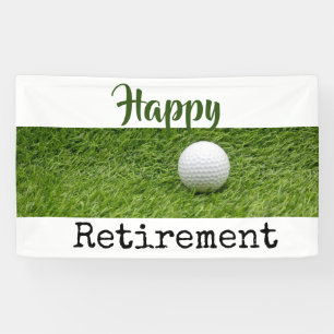 Lona Feliz retiro con bola de golf en césped verde