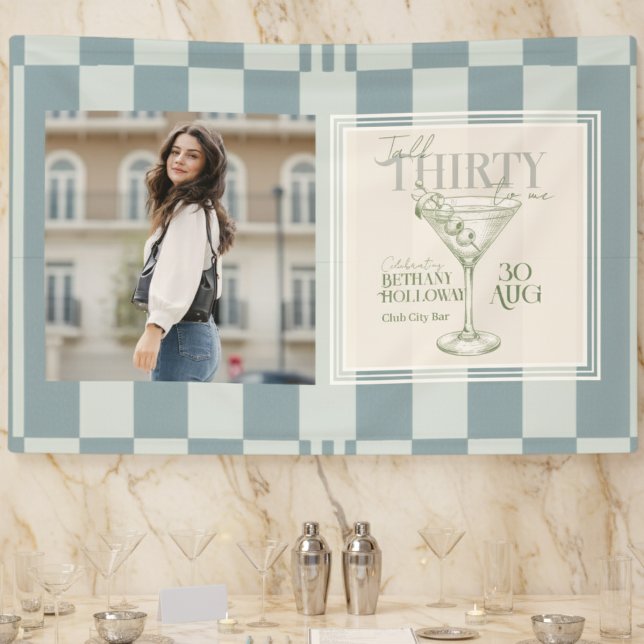 Lona Foto de cumpleaños número 30 de Martini Talk Thirt (Celebrate the big 3-0 with this stylish Talk Thirty To Me Martini Cocktail 30th Birthday Banner! )