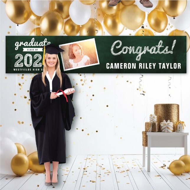 Lona Foto de la fiesta de graduación de Chalkboard Sket (2024 Green Chalkboard & White Sketch 1 Photo Graduation Party Banner @ www.zazzle.com/color_therapy)