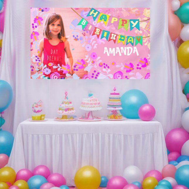Lona Foto floral personalizada feliz cumpleaños (A very special way to celebrate your little girl's birthday party.)