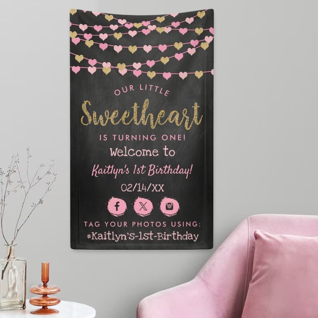 Lona Hanging Love Hearts Sweetheart Birthday Welcome (Subido por el creador)