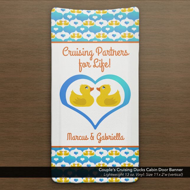 Lona Imán para puerta de cabina de patos de crucero de  (Couple's Cruising Ducks Cabin Door Banner–Customized with Your Names.)