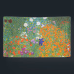 Lona Jardín de flores (por Gustav Klimt)<br><div class="desc">Este diseño presenta una pintura del artista austriaco Gustav Klimt (1862-1918). Se trata de una representación de un hermoso jardín florido al estilo típico impresionista de Klimt. Las flores casi parecen desbordarse, y es imposible no sentirse animadas por su belleza. El trabajo original se terminó en 1907 y su título...</div>