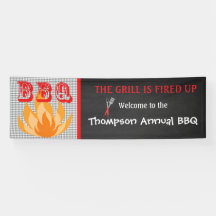 La parrilla se enciende encima de bandera anual