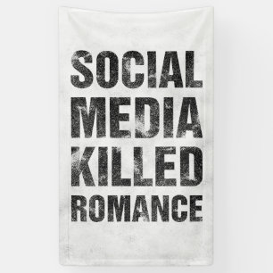 Lona Las redes sociales mataron el romance