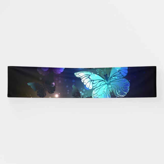 Lona Mariposa Nocturna Revoloteando (Horizontal)