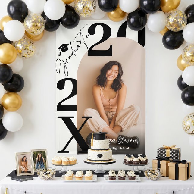 Lona Modern Bold Black white Trendy photo graduation (Modern Bold Black white Trendy photo graduation Banner)