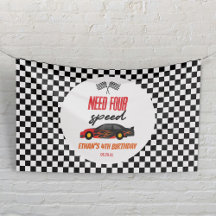 Necesito un coche de carreras rojas de cuatro velo