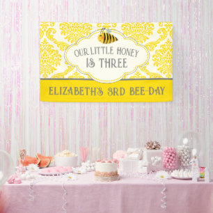 Lona Nuestro pequeño banner de cumpleaños de abeja de m