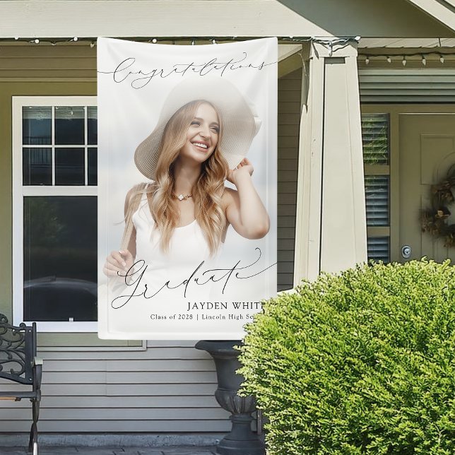 Lona Partido de Graduación de Fotos Mínimo Moderno en G (Minimal Modern Chic Script Photo Graduation Party Banner)