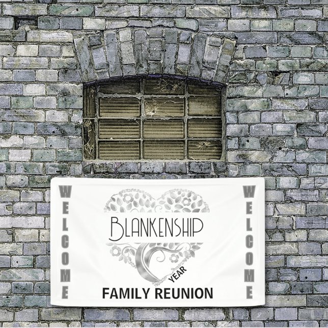 Lona Personalizado Árbol de arte del corazón Plata blan (Give a warm WELCOME to family at your next reunion with this silver tree heart custom banner.)