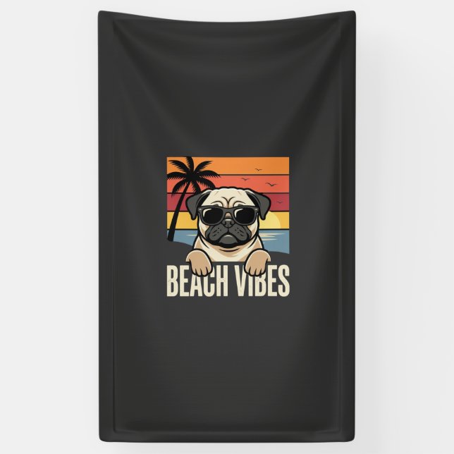 Lona Pug Perro Atardecer Vibraciones de la Playa (Vertical)