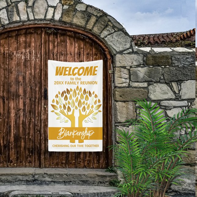 Lona Reunión familiar deja árboles en Personalizado bla (Greet family with hands holding leaves on white with gold text vertical reunion welcome banner.
)