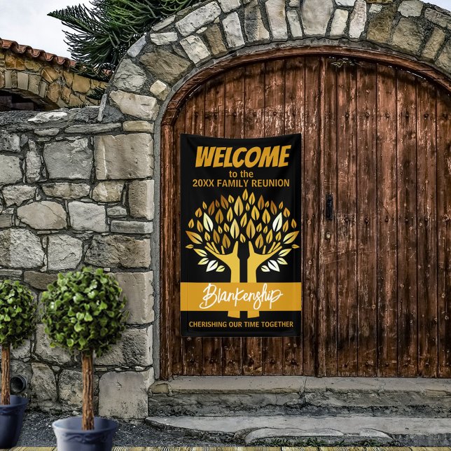 Lona Reunión familiar deja Personalizado (Greet family with hands holding leaves with gold text vertical format welcome reunion banner.
)
