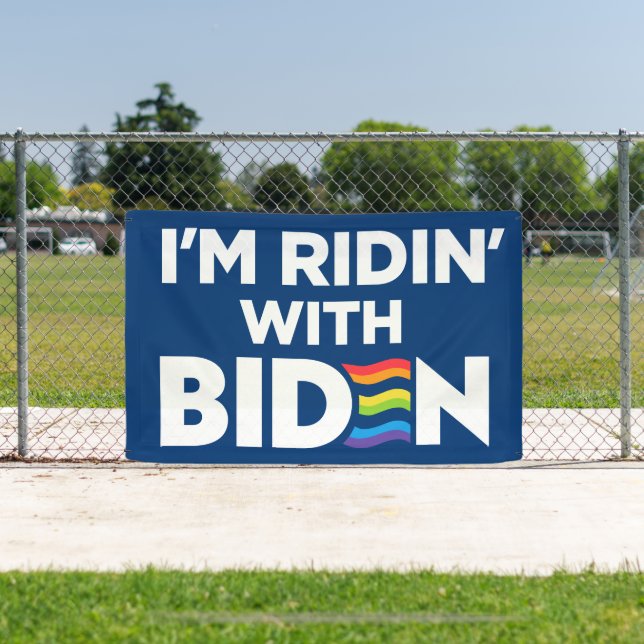 Lona Soy Ridin con Biden 2024 LGBTQ (in situ)