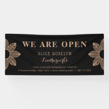 tienda de artículos de cuero negro elegante