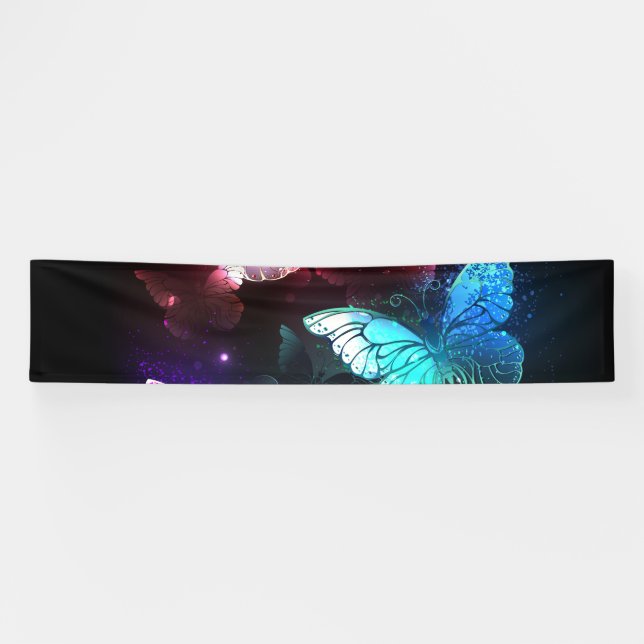 Lona Tres mariposas brillantes en el fondo nocturno (Horizontal)