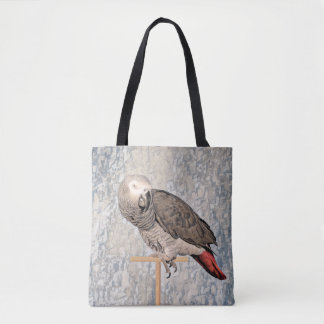 Loro gris africano en un bolso de algodón