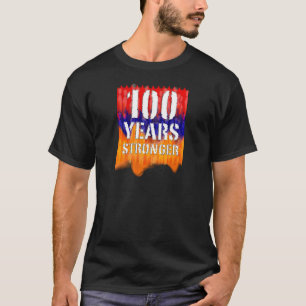 Los 100 años la camiseta de hombres armenios más