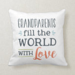 Los abuelos llenan el mundo con almohada de decora<br><div class="desc">diseño por www.etsy.com/Shop/DoodlesFirst</div>