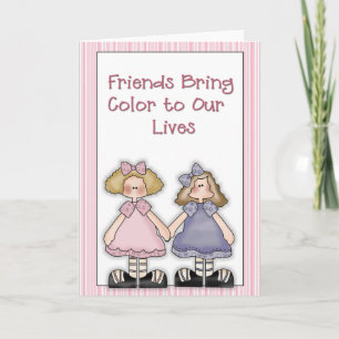 Los amigos traen la tarjeta de felicitación de col