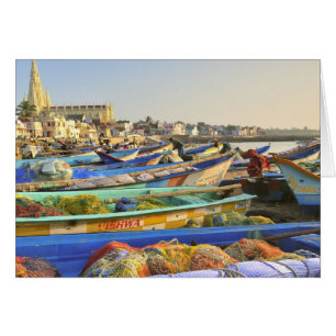 Los barcos que se están preparando para pescar, La