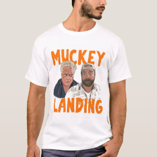 Los Camisetas de los hombres que desembarcan mucke