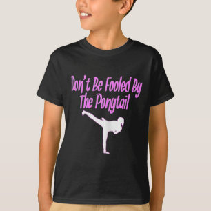 Los Camisetas del karate para los Chicas no son en